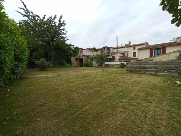 Maison à vendre Maison de caractère du XVIIIe siècle – 164,5 m² habitables à SAINT MAIXENT L'ECOLE (79)