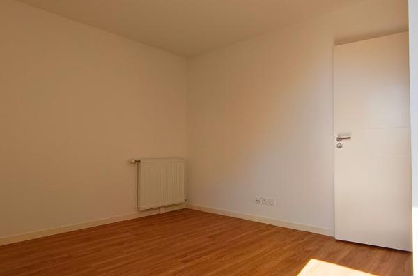 Appartement
         2 pièces
        - 44 m² Exclusivité 159 000 € *
