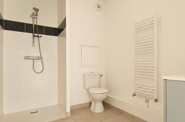 Appartement
         2 pièces
        - 44 m² Exclusivité 159 000 € *