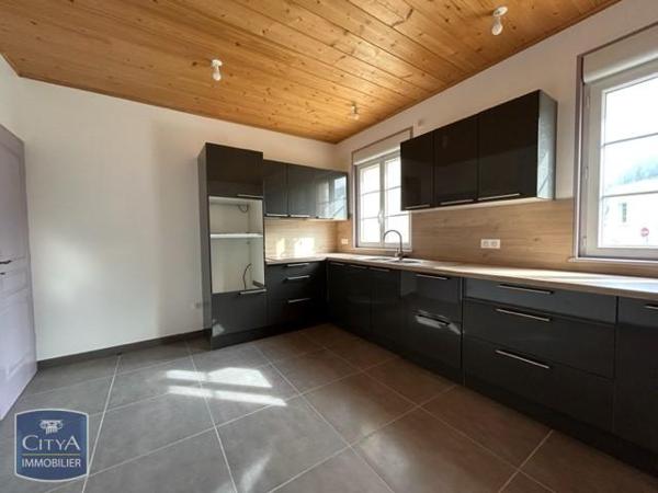 Maison à louer 8 pièces 166.13m²