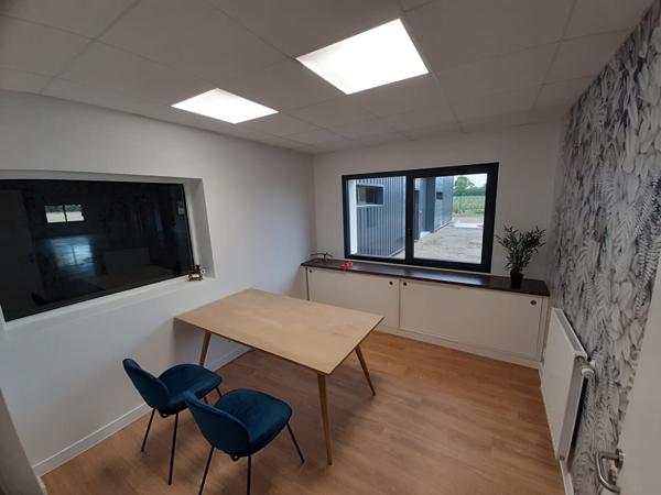 Local d'activité à 5min de Cholet Trementines