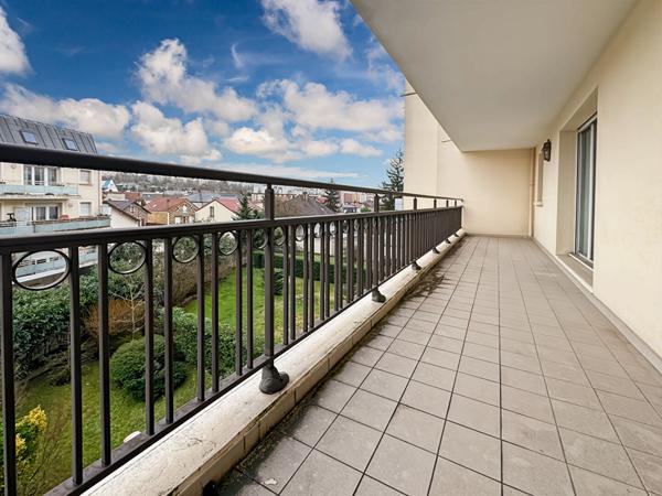 Appartement  centre-ville Rosny Sous Bois 3 pièces 82 m2