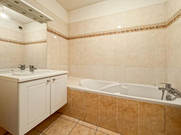 Appartement  centre-ville Rosny Sous Bois 3 pièces 82 m2