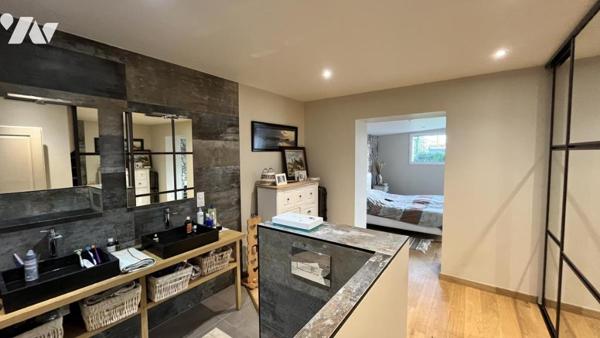 LANGUIDIC direction Hennebont - Propriété avec parc arboré