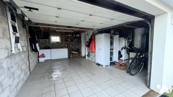 LANGUIDIC direction Hennebont - Propriété avec parc arboré