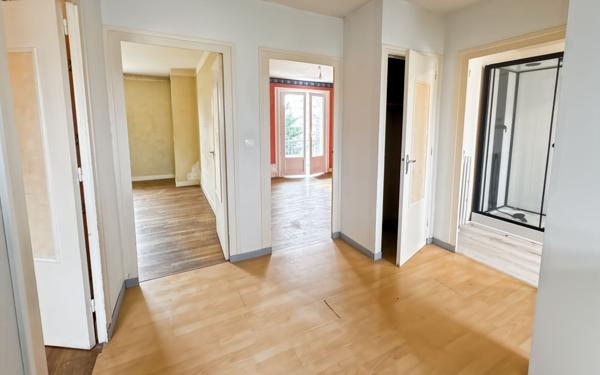 Maison à vendre    8 pièces • 180 m2 Périgueux