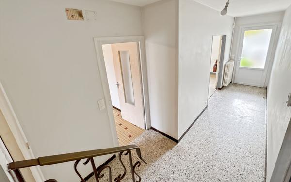 Maison à vendre    8 pièces • 180 m2 Périgueux