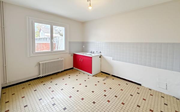 Maison à vendre    8 pièces • 180 m2 Périgueux