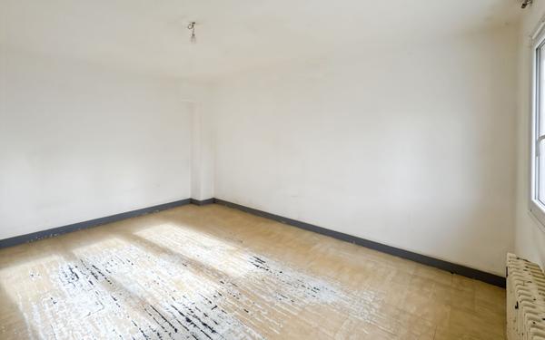 Maison à vendre    8 pièces • 180 m2 Périgueux