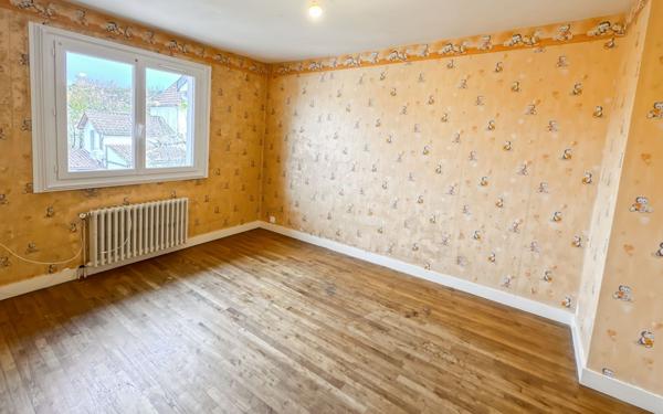 Maison à vendre    8 pièces • 180 m2 Périgueux