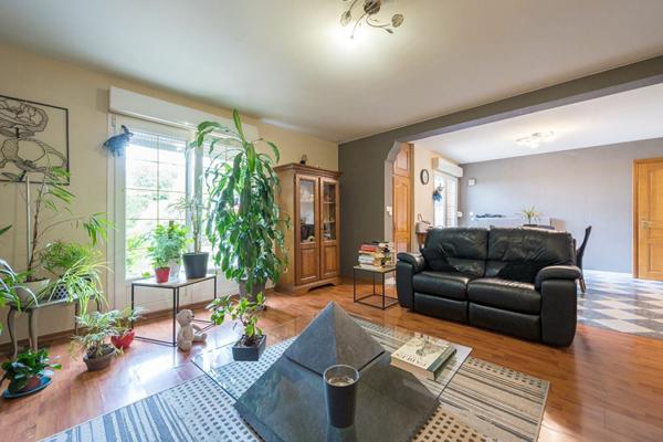 Maison à vendre    6 pièces •    Maubeuge