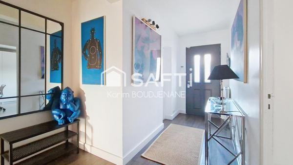 Maison individuelle 215 m2, 4/5 chambres, 1216 m2 de terrain...