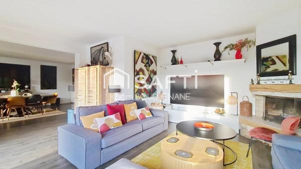 Maison individuelle 215 m2, 4/5 chambres, 1216 m2 de terrain...