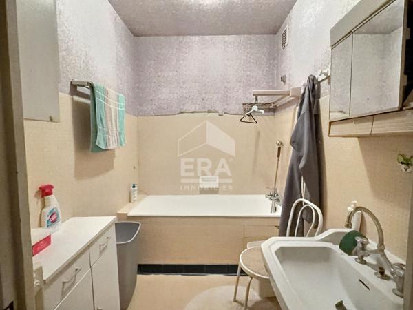 IMMEUBLE À VENDRE - CENTRE HISTORIQUE DE MONTFERRAND