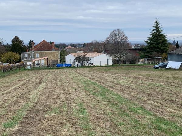 Achat terrain Burie - 77 760 €