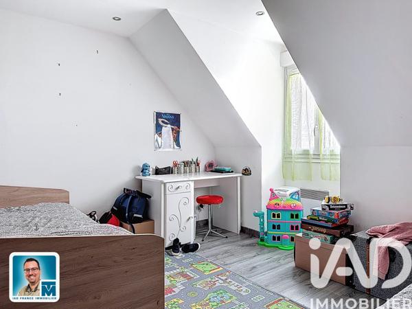 Maison à vendre 5 pièces 122 m² Berchères-Saint-Germain