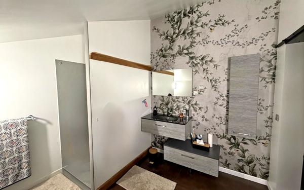 Maison à vendre    5 pièces •  Chanoz-Châtenay