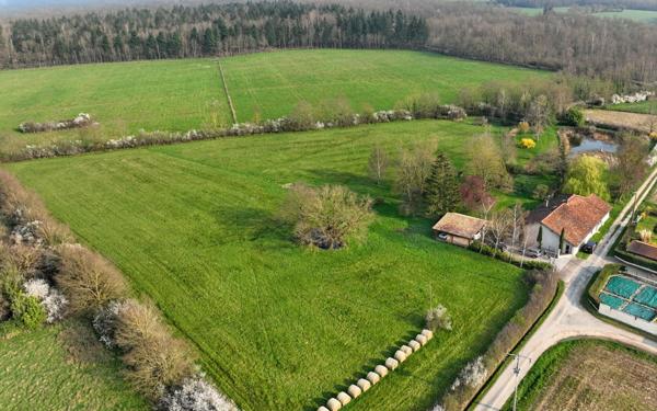 Maison à vendre    5 pièces •  Chanoz-Châtenay