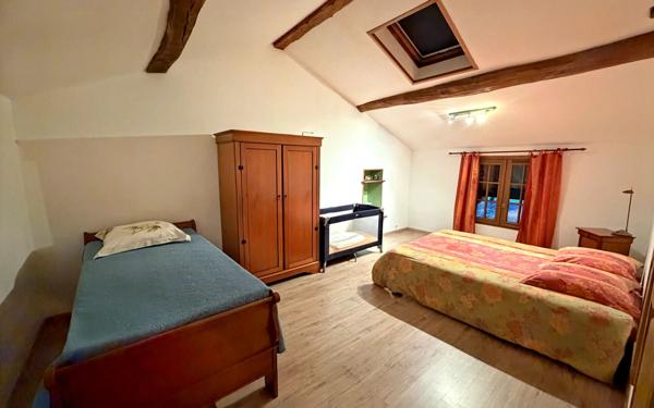 Maison à vendre    5 pièces •  Chanoz-Châtenay