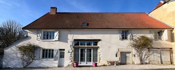 Demeure de caractère ? Élégance, volumes et authenticité