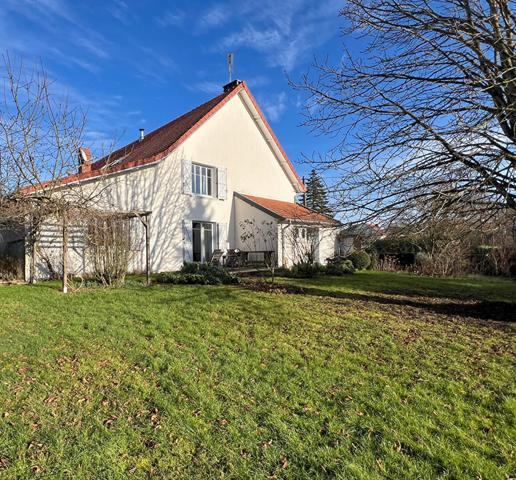 Demeure de caractère ? Élégance, volumes et authenticité