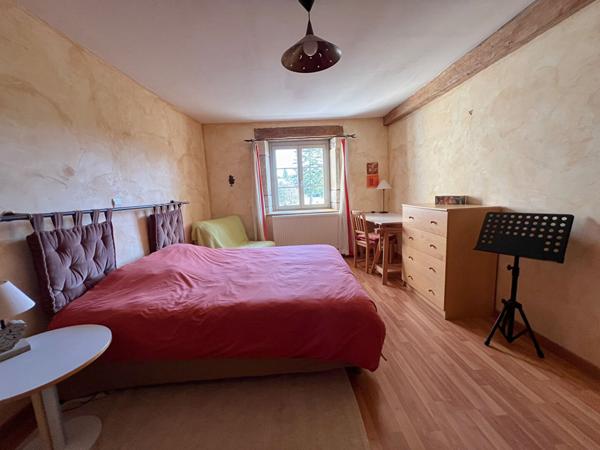 Demeure de caractère ? Élégance, volumes et authenticité