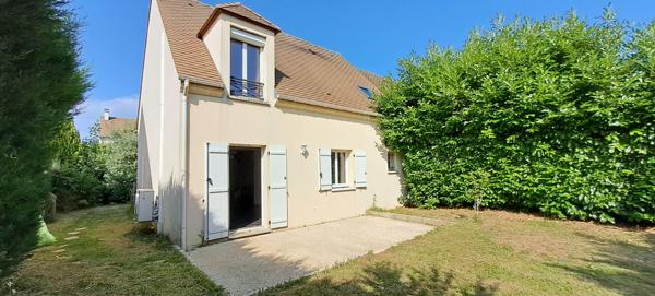 Maison a vendre a Etampes - 5 pieces, 3 chambres, calme et confort