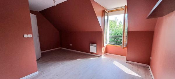 Maison a vendre a Etampes - 5 pieces, 3 chambres, calme et confort