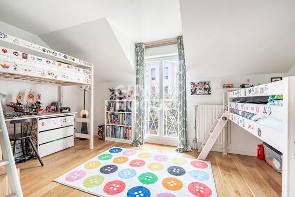 MAISON RECENTE PROCHE DU METRO GABRIEL PERI