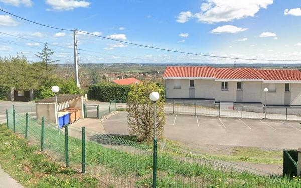 Stationnement à louer    12 m2 Anse