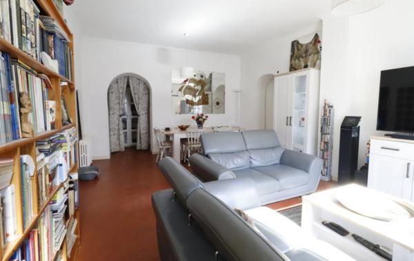 Dpt Bouches du Rhône (13), à vendre LA PENNE SUR HUVEAUNE VILLA P4 de 90 m² vue panoramique avec piscine,  studio en dépendance sur Terrain de 650 m²