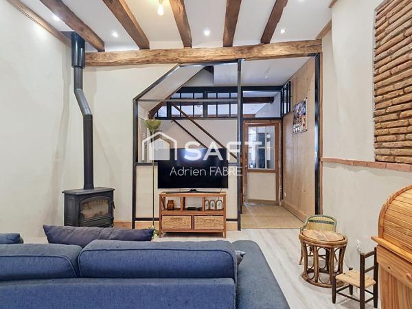 Maison de ville de caractère rénovée avec cour et potentiel