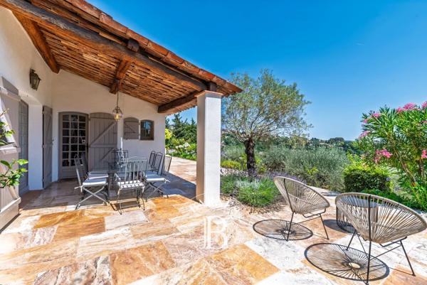 Grasse, Villa 4 Chambres -  220 m² à vendre