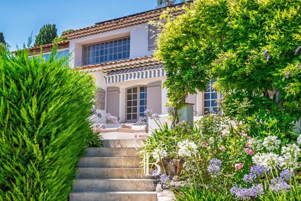 Grasse, Villa 4 Chambres -  220 m² à vendre