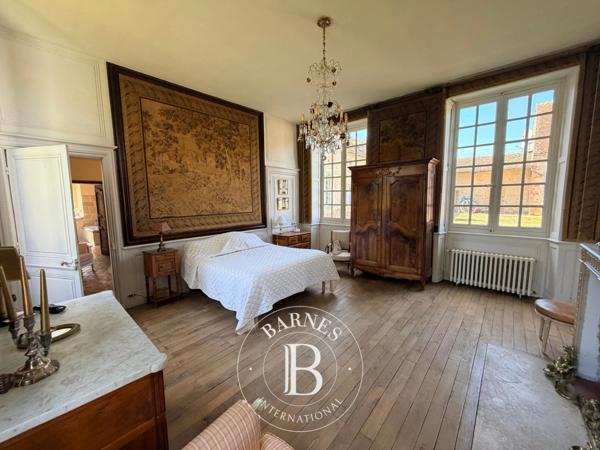 Saint-Amand-Montrond, Château 8 Chambres -  350 m² à vendre