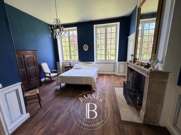 Saint-Amand-Montrond, Château 8 Chambres -  350 m² à vendre