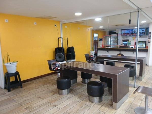 FOND DE COMMERCE 200m² RESTAURATION RAPIDE- LE MARIN