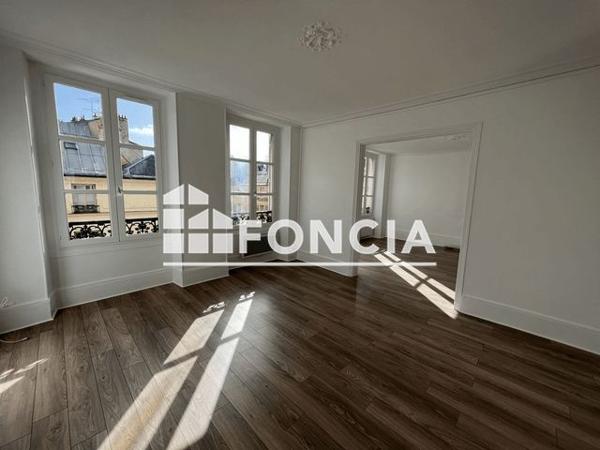 Location Appartement 3 pièces 76.27 m² - 13 RUE GEORGES CLEMENCEAU Versailles 78000