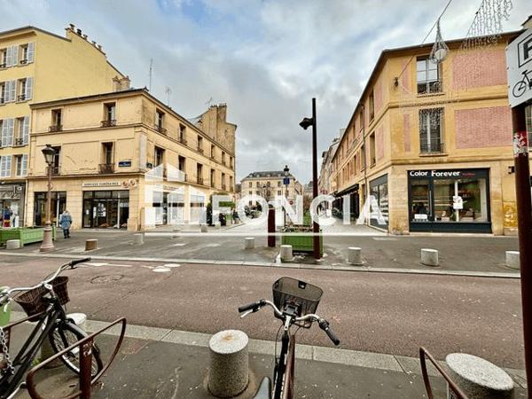 Location Appartement 3 pièces 76.27 m² - 13 RUE GEORGES CLEMENCEAU Versailles 78000