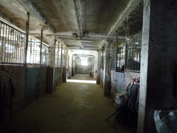 Dpt Aisne (02), à vendre COUCY LE CHATEAU AUFFRIQUE superbe corps de ferme sur 17 hectares