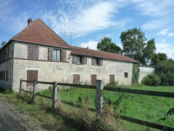 Dpt Aisne (02), à vendre COUCY LE CHATEAU AUFFRIQUE superbe corps de ferme sur 17 hectares