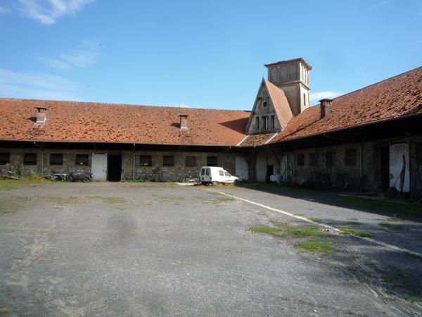 Dpt Aisne (02), à vendre COUCY LE CHATEAU AUFFRIQUE superbe corps de ferme sur 17 hectares