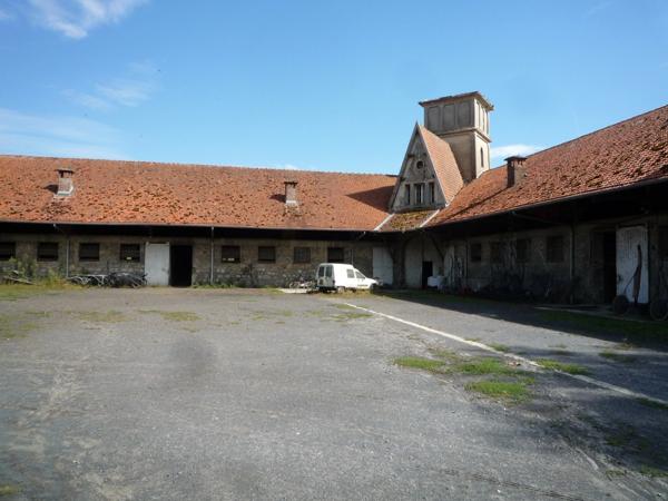 Dpt Aisne (02), à vendre COUCY LE CHATEAU AUFFRIQUE superbe corps de ferme sur 17 hectares