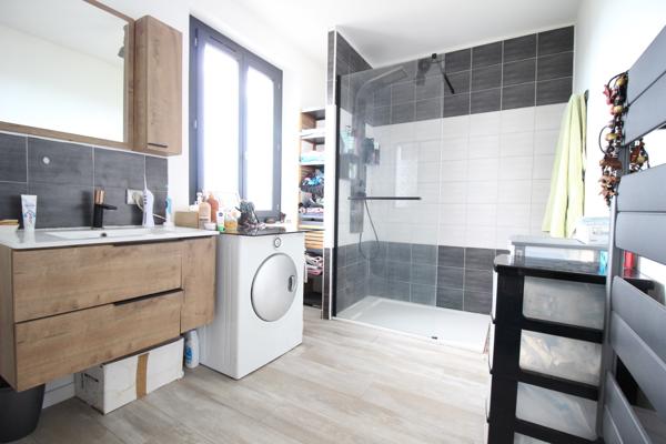 Ensemble immobilier à fort potentiel avec loft + commerce