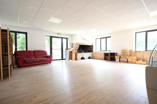 Ensemble immobilier à fort potentiel avec loft + commerce