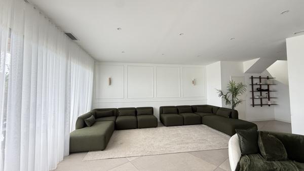 VILLA INDIVIDUELLE 142 M² HAB + GARAGE SUR 300 M TERRAIN AVEC PISCINE