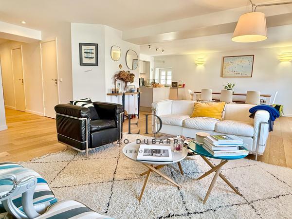 Appartement
         4 pièces
        - 110 m² Bien prestige