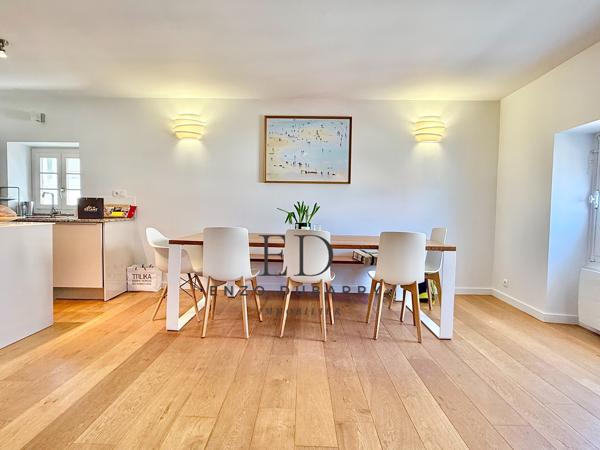 Appartement
         4 pièces
        - 110 m² Bien prestige