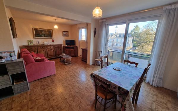 Appartement à vendre    3 pièces • 69 m2 Saint-Yrieix-la-Perche