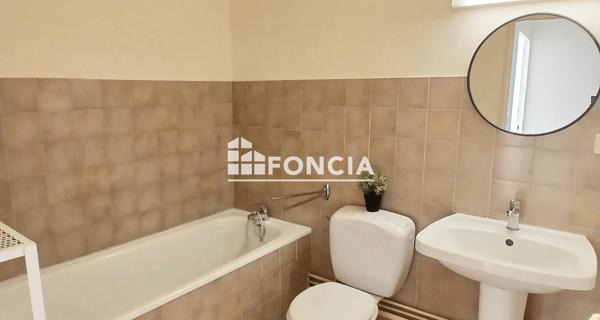Location Studio meublé 31.75 m² - Villefranche-sur-saône 69400